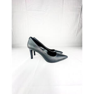 Michael Kors Dorothy Flex Leather Pumps – Black